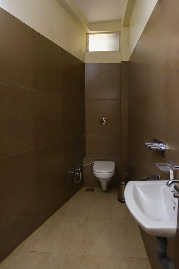 Hotel Ashoka Palace Ujjain Exteriör bild