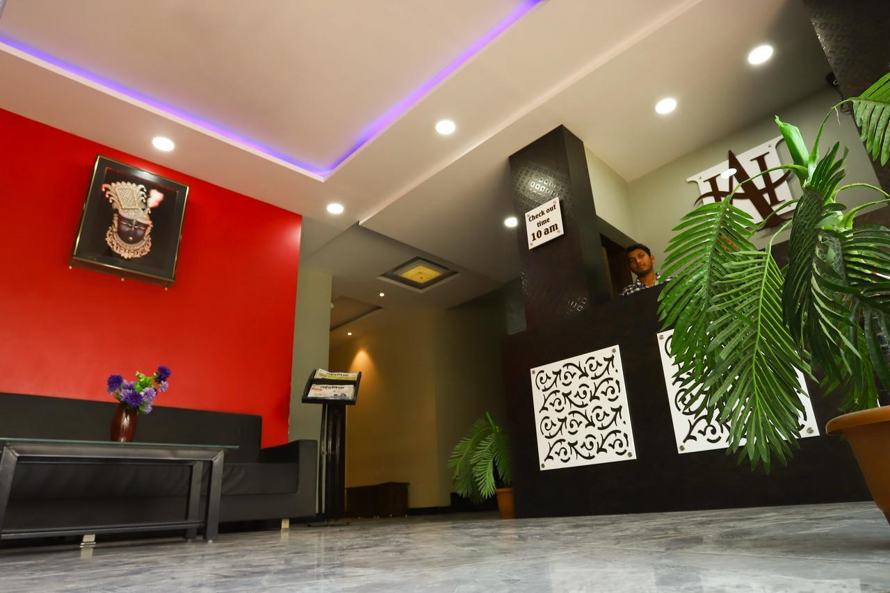 Hotel Ashoka Palace Ujjain Exteriör bild