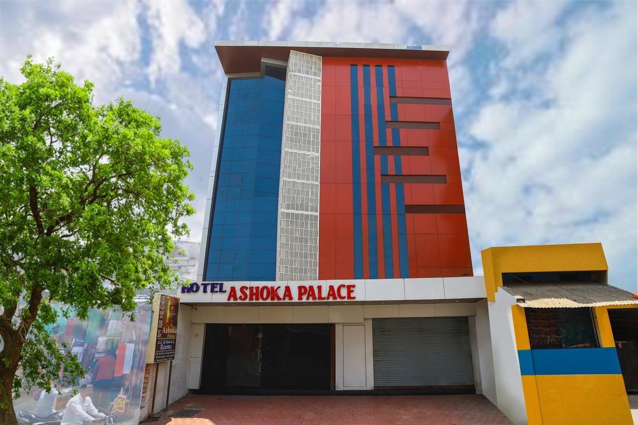Hotel Ashoka Palace Ujjain Exteriör bild