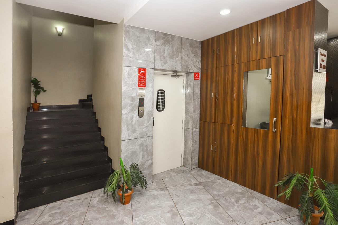 Hotel Ashoka Palace Ujjain Exteriör bild