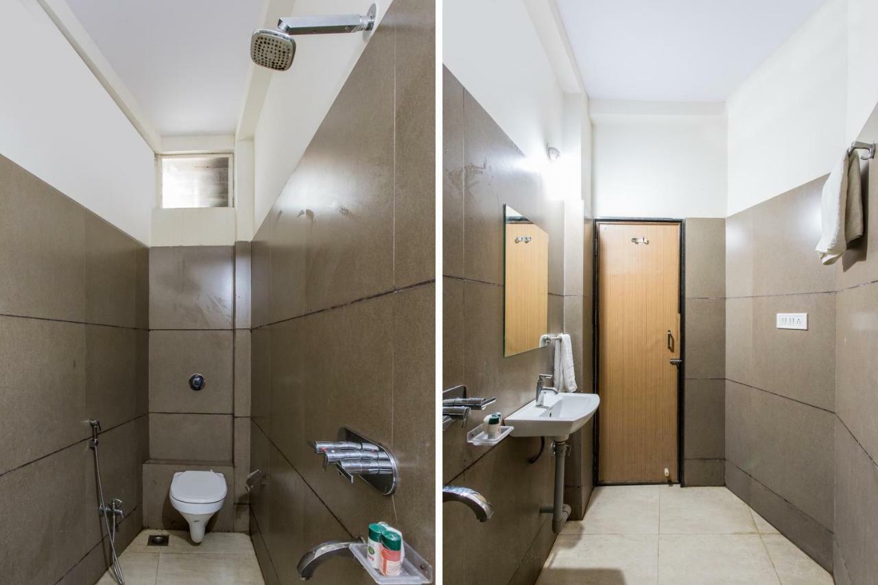 Hotel Ashoka Palace Ujjain Exteriör bild